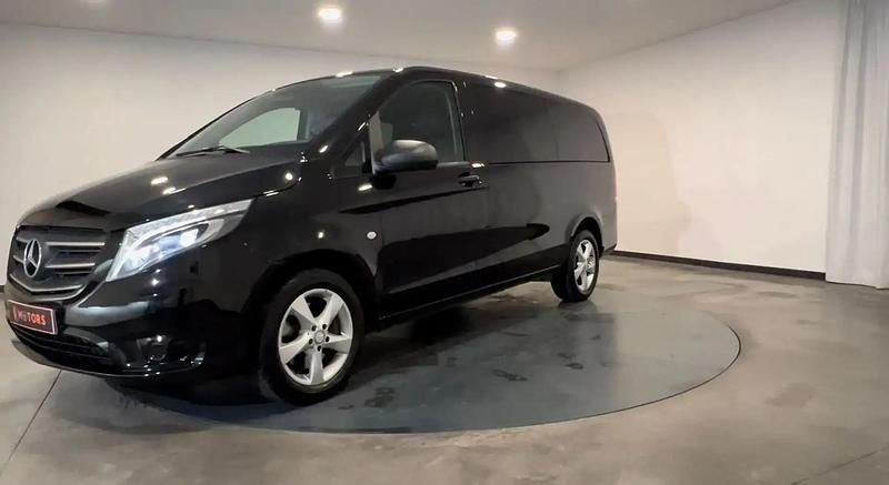 Noir Utilisé 2018 Mercedes Vito Monospace | 34 990 € - Image 1/4
