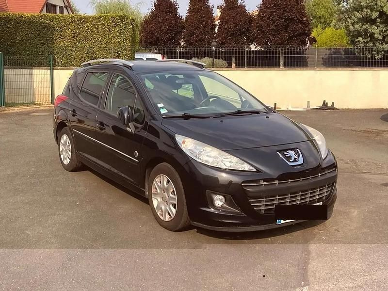 Noir Utilisé 2012 Peugeot 207 Break | 5 290 € (Bon prix) - Image 1/4