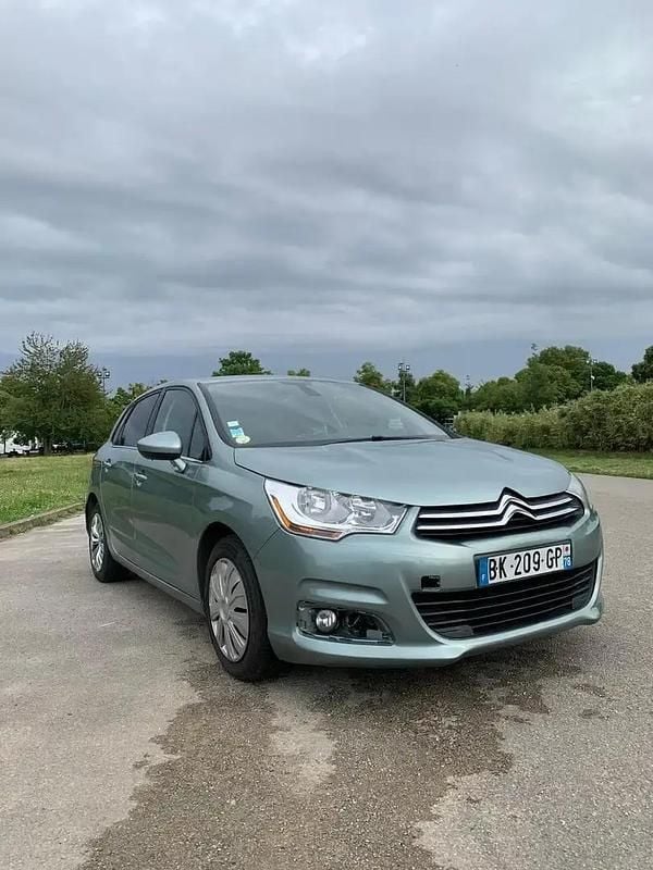 Argent Utilisé 2011 Citroën C4 Comfort Berline | 8 000 € (Prix cher) - Image 1/4