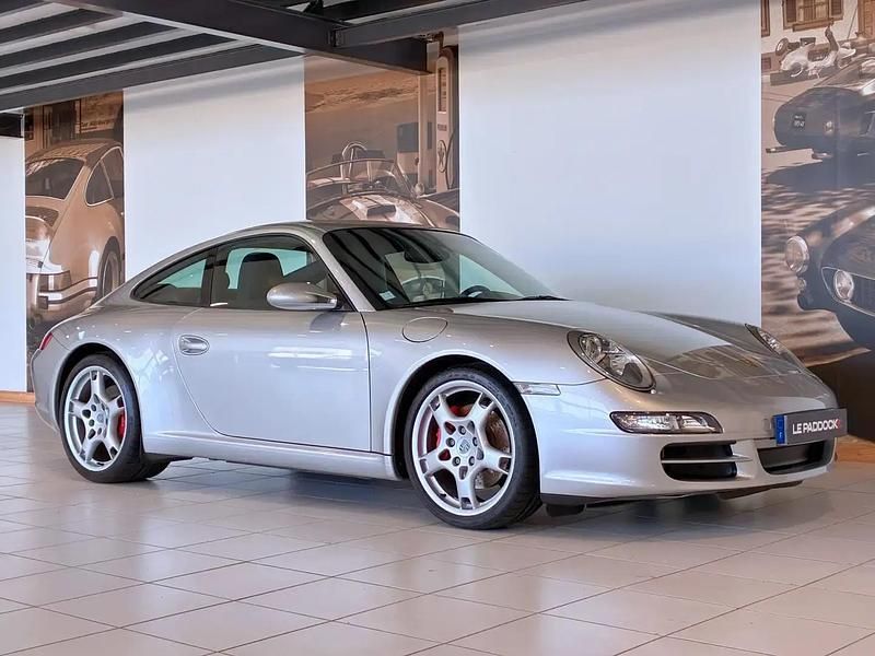 Argent Occasion 2005 Porsche 911 Carrera S Coupé | 54 900 € (Prix juste) - Image 1/4