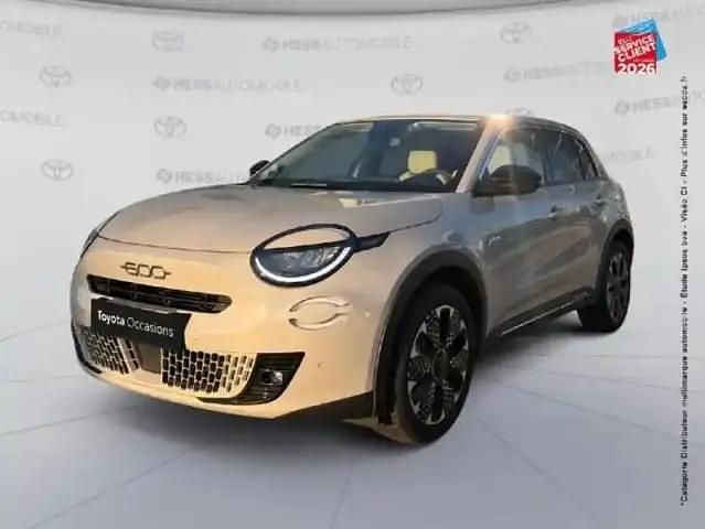 Occasion Fiat 600 La Prima 137 ch (100 kW) 2024 Sable earth métallisé SUV