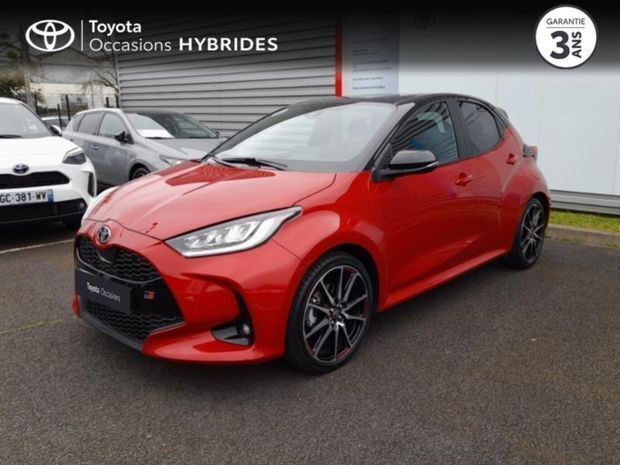 Noir Utilisé 2022 Toyota Yaris Hybrid Sport | 21 990 € (Prix juste) - Image 1/4