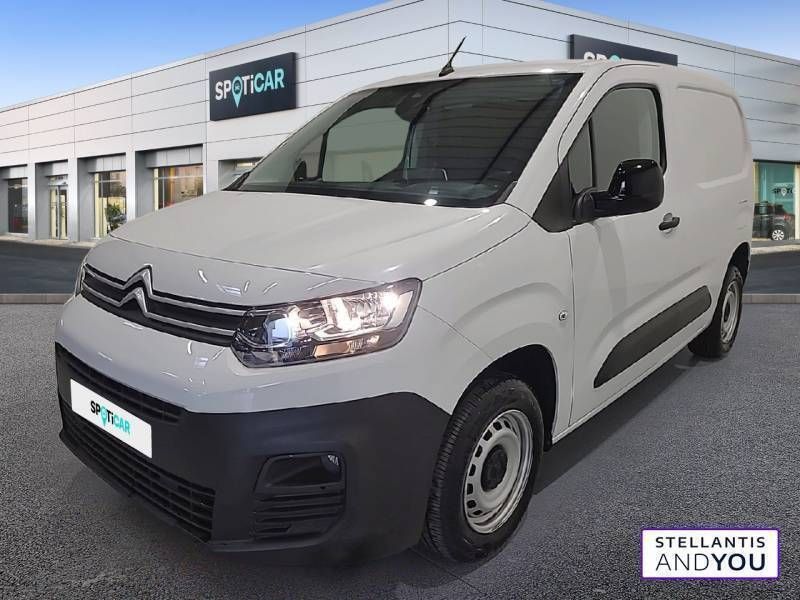 Blanc Utilisé 2023 Citroën Berlingo PureTech Monospace | 16 490 € - Image 1/3