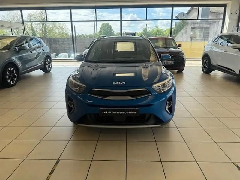 Occasion Kia Stonic Active 102 ch (75 kW) 2024 Bleu SUV