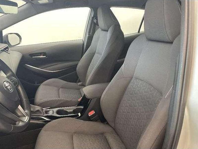 Utilisé 2022 Toyota Corolla Business Edition Berline | 22 490 € (Prix juste) - Image 1/1