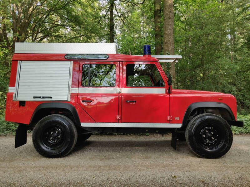 Occasion Land Rover Defender 135 ch (99 kW) 1993 Rouge SUV