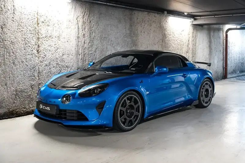 Bleu Nouvelle 2024 Alpine A110 Coupé | 114 900 € - Image 1/4