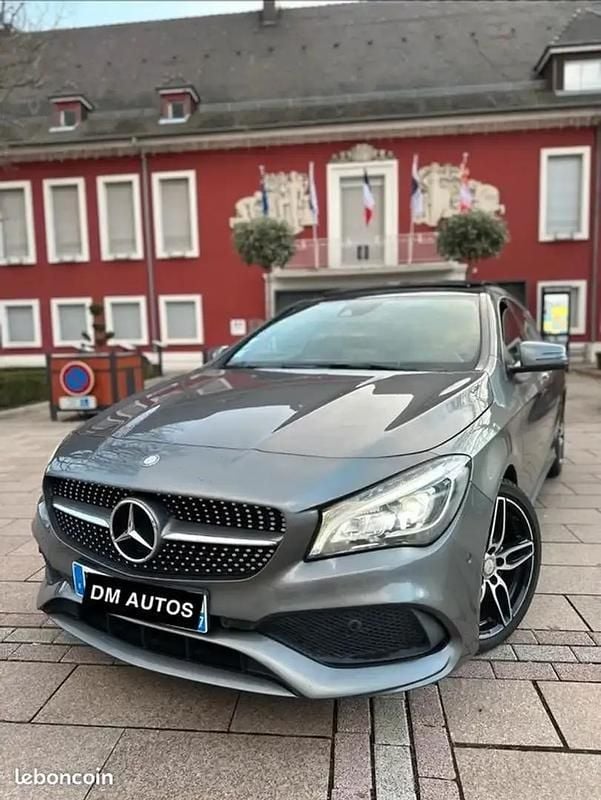 Gris Occasion 2017 Mercedes CLA200 AMG Break | 14 990 € - Image 1/4