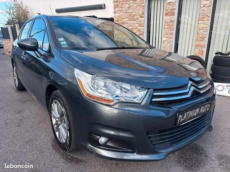 Gris Utilisé 2012 Citroën C4 Berline | 5 990 € (Prix juste) - Image 1/4