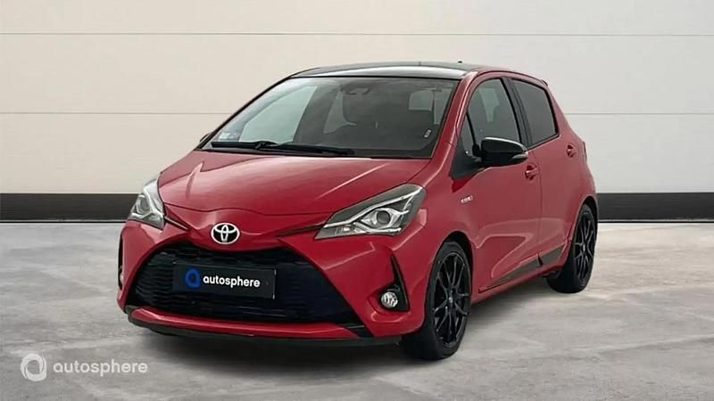 Occasion Toyota Yaris Hybrid 76 ch (55 kW) 2019 Rouge Berline