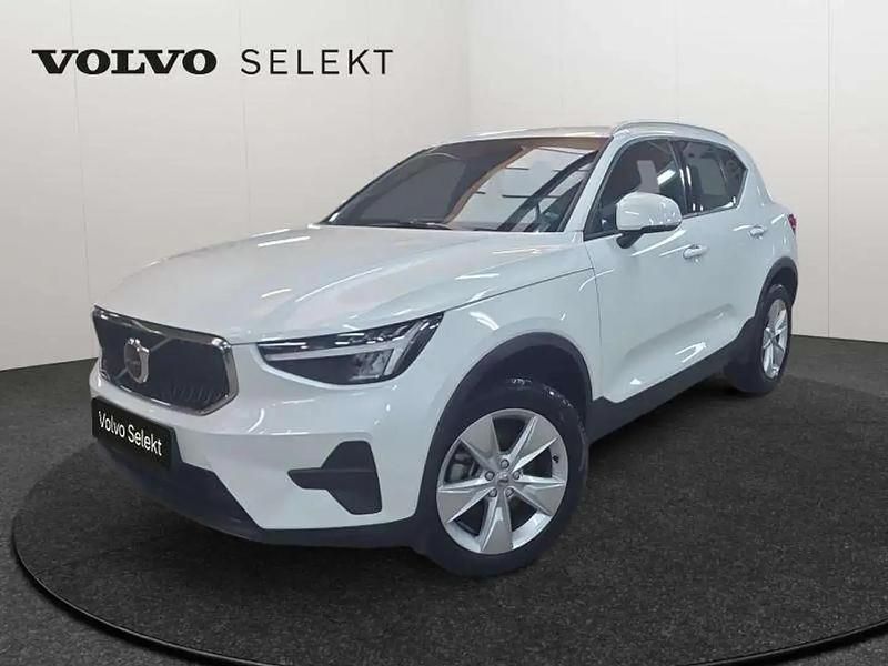 Blanc Occasion 2024 Volvo XC40 Core SUV | 31 990 € (Prix juste) - Image 1/4