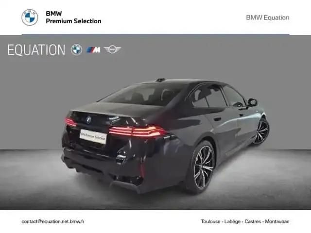 Occasion BMW 530e M Sport 190 ch (139 kW) 2024 Saphirschwarz métallisé Berline