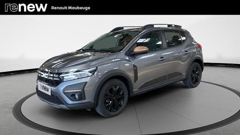Gris Utilisé 2025 Dacia Sandero Extreme Citadine | 17 999 € (Prix assez cher) - Image 1/4