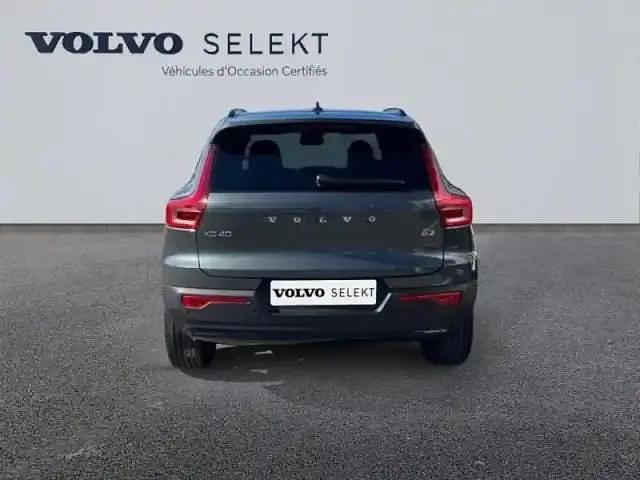 Occasion Volvo XC40 Ultra 166 ch (122 kW) 2025 Vert sequoia métallisé SUV