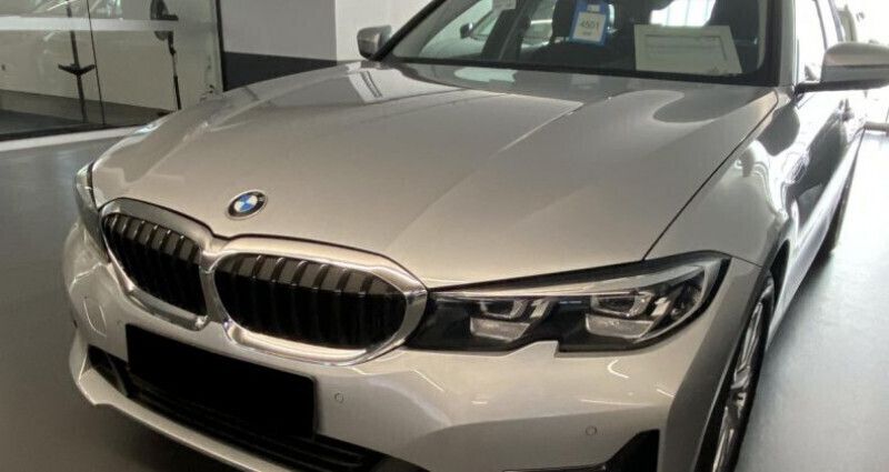 Gris Utilisé 2020 BMW 320 Advantage Break | 29 990 € (Super prix) - Image 1/4