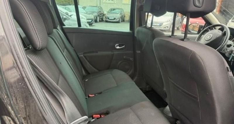 Occasion Renault Clio III Expression 90 ch (66 kW) 2011 Citadine