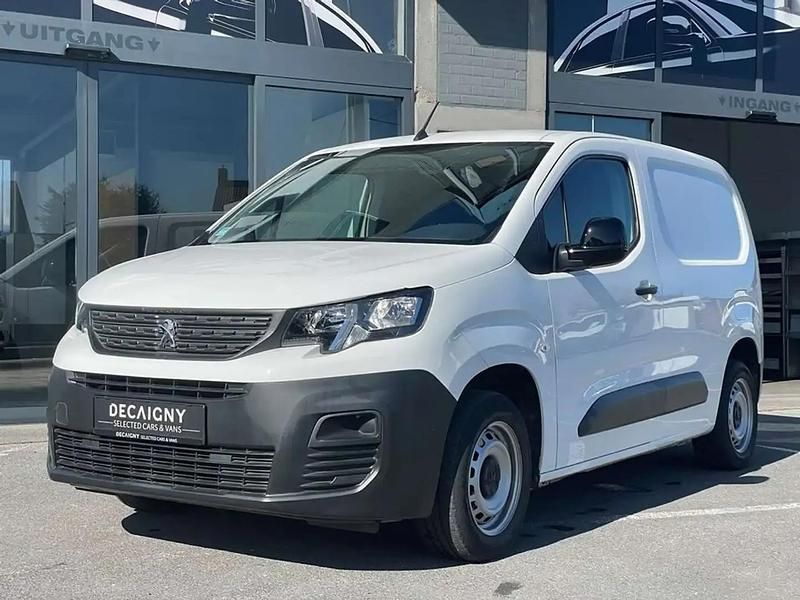 Blanc Occasion 2022 Peugeot Partner Monospace | 16 495 € (Prix assez cher) - Image 1/4