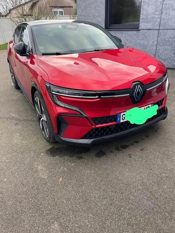Occasion Renault Megane E-Tech 160 kW (218 ch) 2023 Rouge Citadine