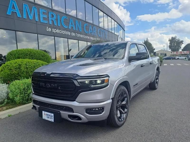 Gris Nouvelle 2024 Dodge Ram Limited Pick-up | 112 900 € - Image 1/4