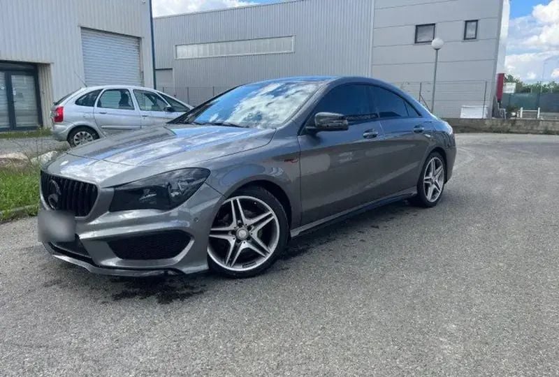 Gris Utilisé 2014 Mercedes CLA180 AMG Berline | 17 990 € - Image 1/4