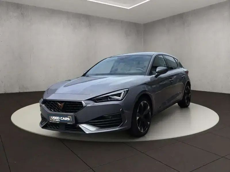 Gris Utilisé 2024 Cupra Leon Berline | 35 374 € (Prix cher) - Image 1/4