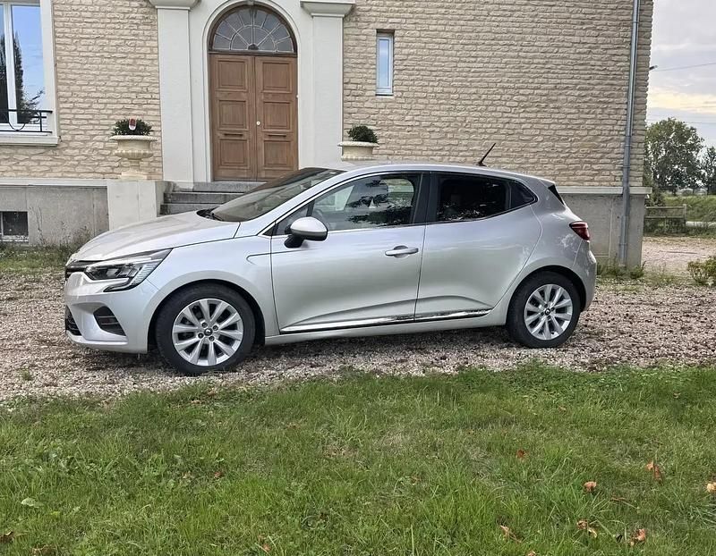 Utilisé 2021 Renault Clio V Intens Berline | 11 000 € (Prix juste) - Image 1/4