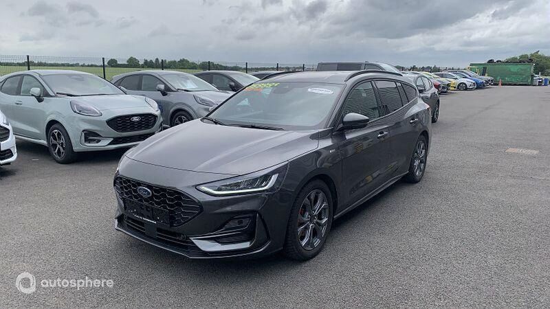 Gris Utilisé 2023 Ford Focus ST-Line X Break | 25 999 € (Prix assez cher) - Image 1/4