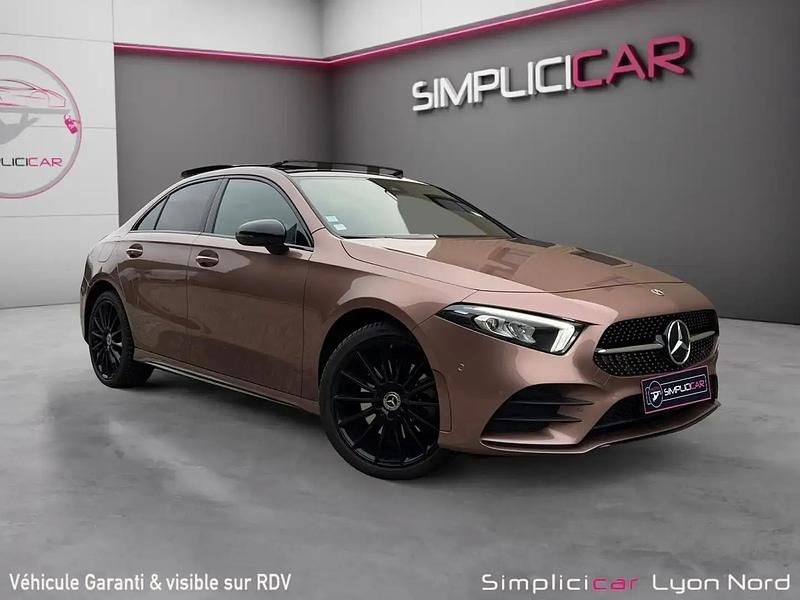 Blanc Occasion 2022 Mercedes A250 AMG line Berline | 30 980 € (Prix cher) - Image 1/4