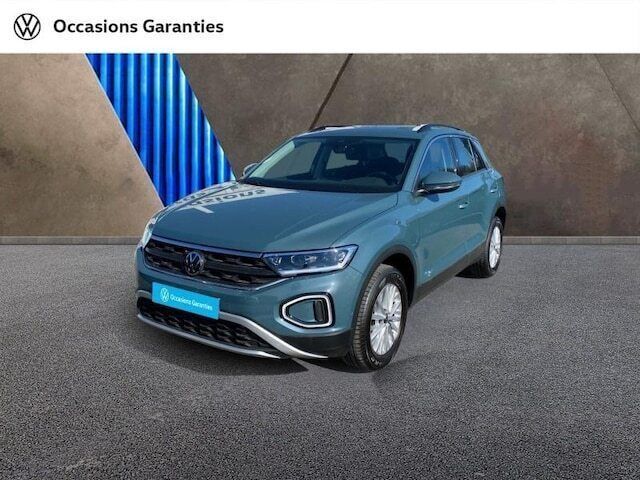 Bleu Utilisé 2024 VW T-Roc Life SUV | 29 490 € (Prix juste) - Image 1/4