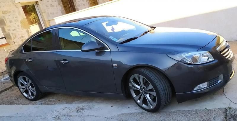 Utilisé 2012 Opel Insignia Cosmo Berline | 7 000 € (Super prix) - Image 1/4