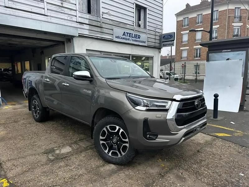 Occasion Toyota HiLux 150 ch (110 kW) 2024 Pick-up