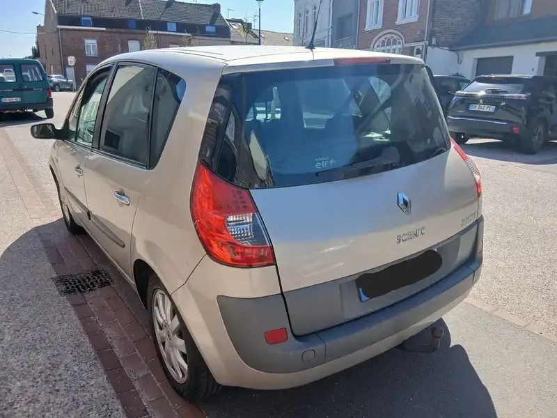 Image 2/4