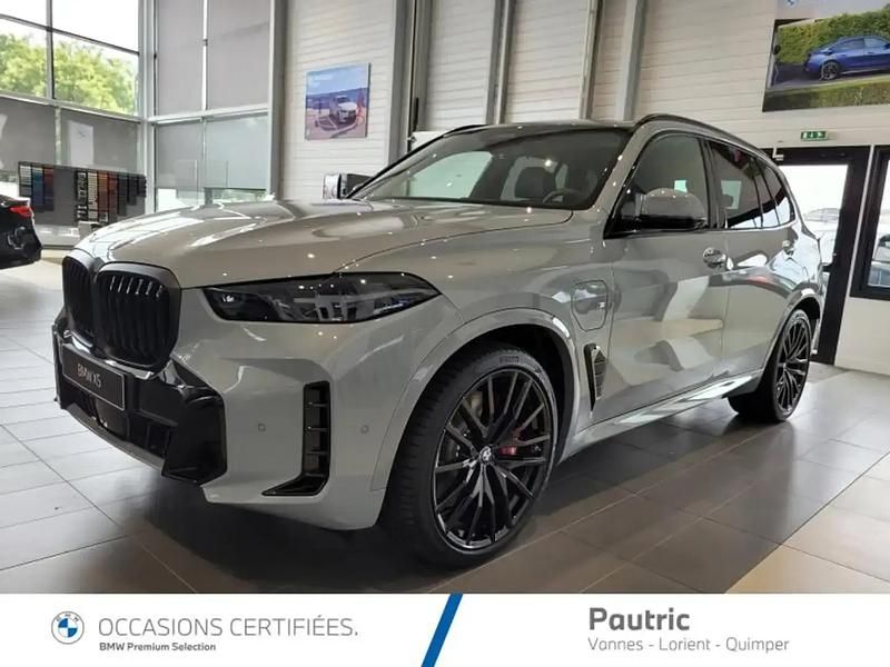 Gris Nouvelle 2025 BMW X5 M Sport SUV | 122 856 € (Prix juste) - Image 1/4