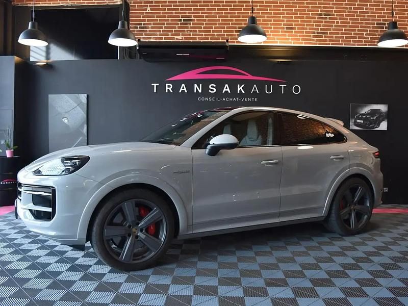 Gris Utilisé 2024 Porsche Cayenne SUV | 139 990 € - Image 1/4