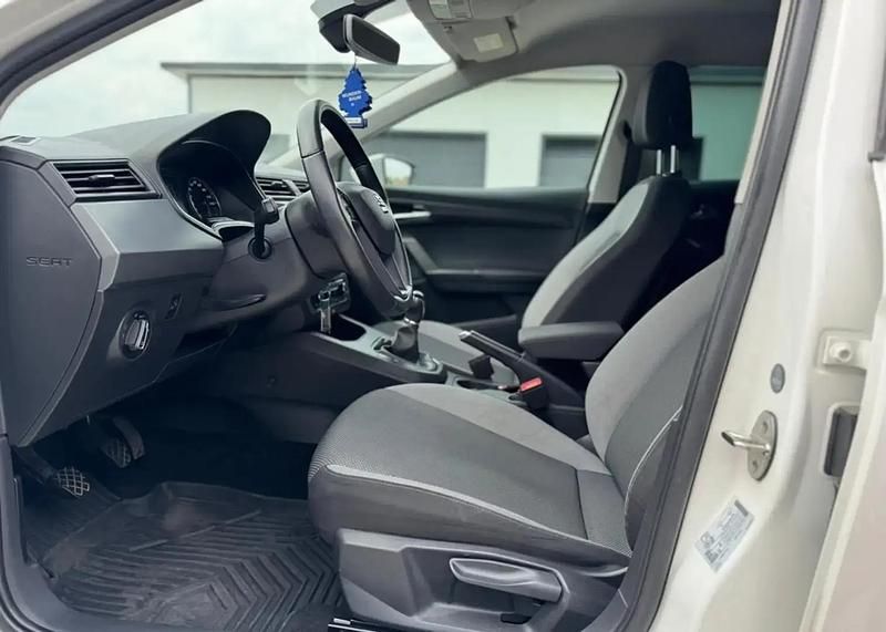 Blanc Occasion 2010 Seat Ibiza Berline | 4 000 € (Prix juste) - Image 1/4