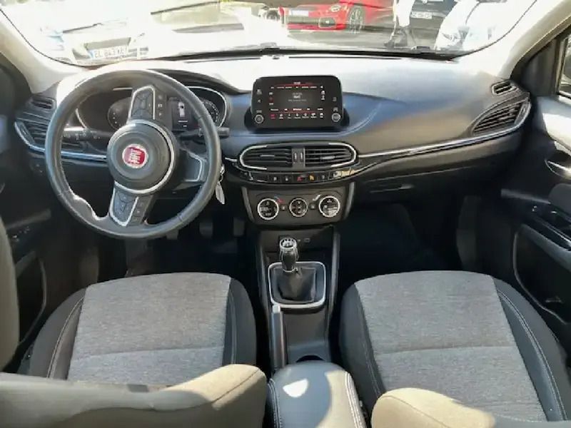 Image 2/4