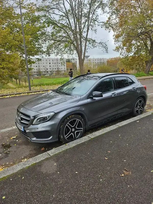 Utilisé 2017 Mercedes GLA200 Business SUV | 14 000 € - Image 1/4