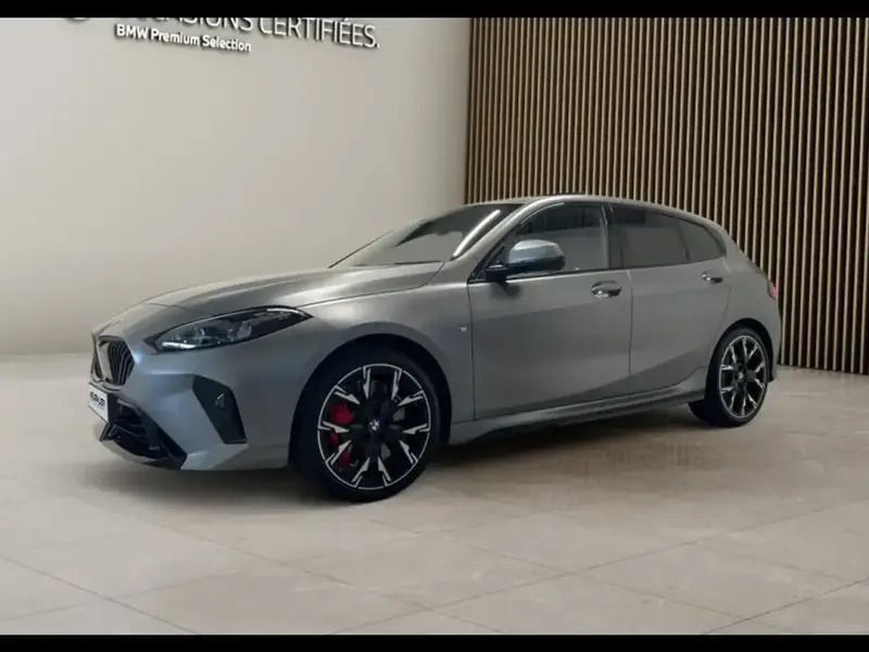 Gris Utilisé 2024 BMW 120 M Sport Citadine | 49 990 € - Image 1/4