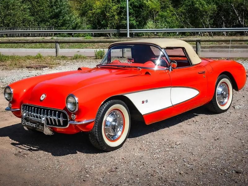 Rouge Occasion 1956 Chevrolet Corvette C1 Cabriolet | 75 000 € - Image 1/4