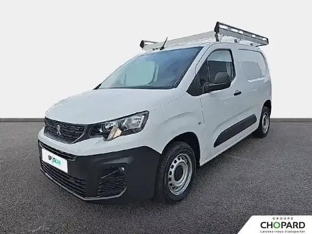 Blanc Utilisé 2021 Peugeot Partner Van | 13 980 € - Image 1/4