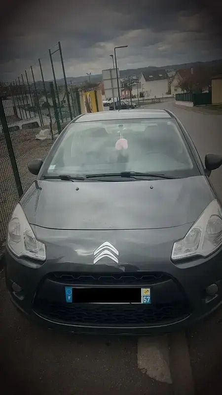 Image 2/4