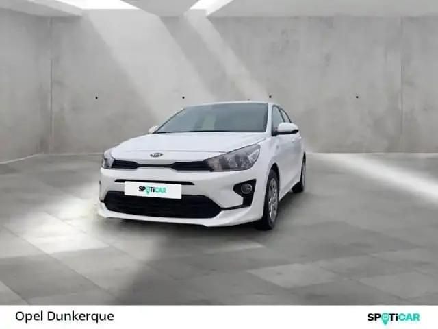 Blanc Occasion 2021 Kia Rio Motion Berline | 12 490 € (Prix juste) - Image 1/4