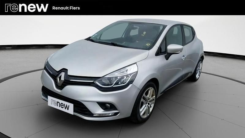 Gris Utilisé 2018 Renault Clio IV Business Citadine | 11 970 € (Prix juste) - Image 1/4