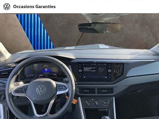 Image 3/4