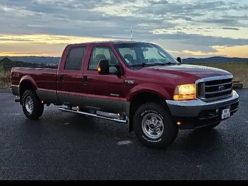 Rouge Utilisé 2003 Ford F250 Lariat SUV | 29 000 € - Image 1/4