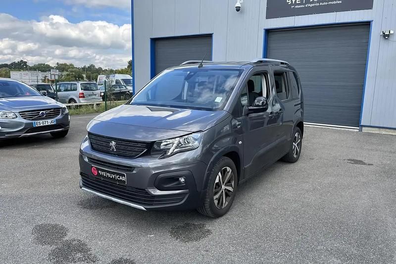 Gris Utilisé 2022 Peugeot Rifter GT Monospace | 34 990 € - Image 1/4