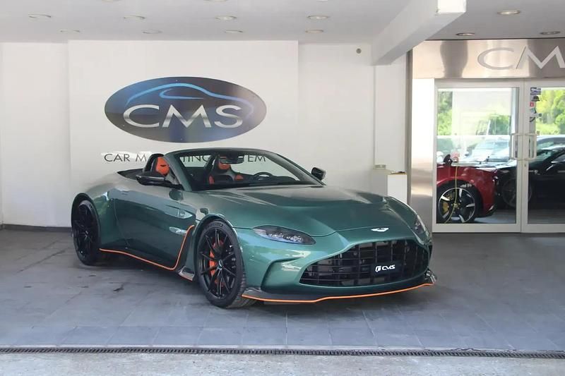 Vert Utilisé 2023 Aston Martin V12 Vantage Cabriolet | 419 900 € - Image 1/4