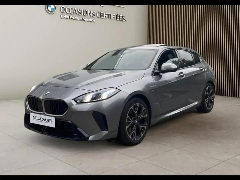 Gris Utilisé 2025 BMW 120 M Sport Citadine | 36 900 € (Prix juste) - Image 1/4