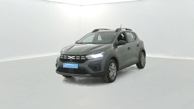 Utilisé 2023 Dacia Sandero Essentiel Citadine | 14 980 € (Prix juste) - Image 1/4