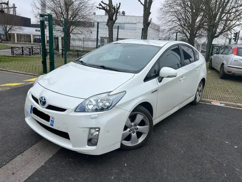 Blanc Utilisé 2011 Toyota Prius Business Edition Citadine | 8 200 € - Image 1/4